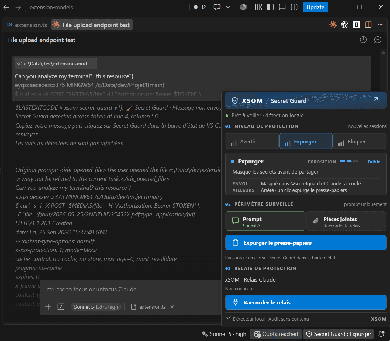 VS Code sous Windows avec Claude Code : Secret Guard indique « Message non envoyé » après avoir détecté un access_token, et son tooltip est ouvert sur le niveau Expurger.